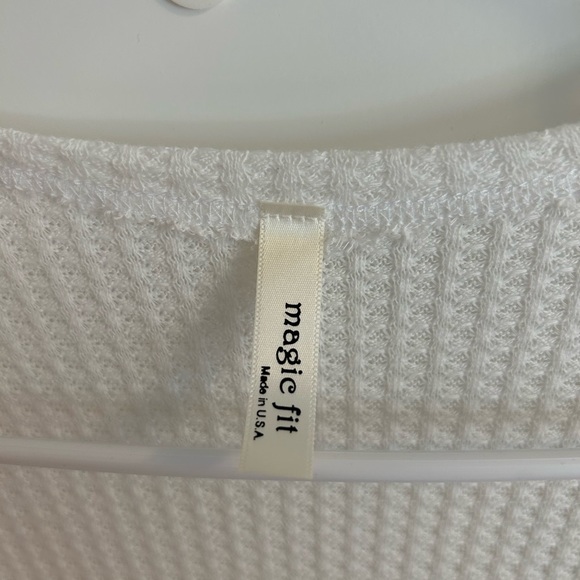 White Magic Fit Cardigan - Picture 2 of 2